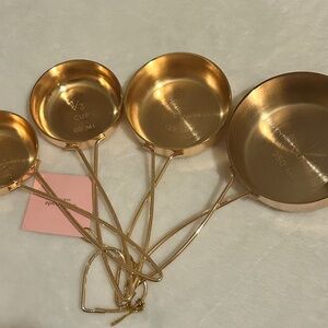 New, Rare KATE SPADE LENOX ROSE GOLD Measuring Cup Set. Collectible.